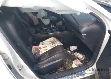 2021 Mazda Cx-30 Premium Plus z USA, uszkodzony, nr VIN 3MVDMBEY4MM236135